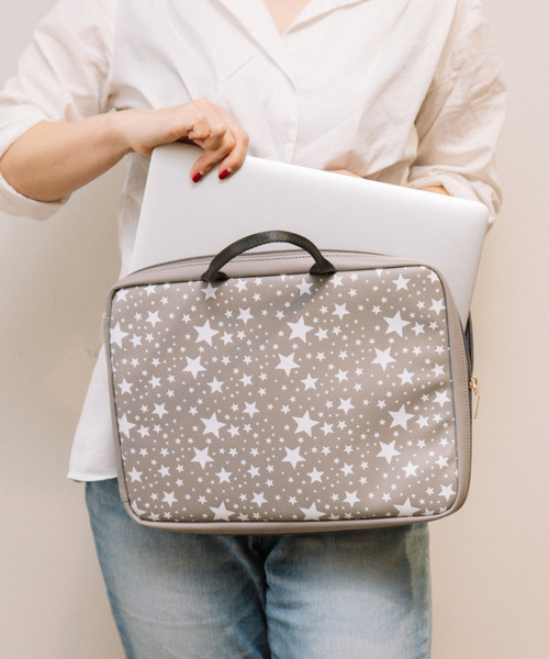 cache cache(カシュ カシュ)の「カシュカシュ cachecache / リバーシブルバッグインバッグL(クラッチバッグ・レディース・ブラック/オレンジ/アイボリー/ベージュ系その他/その他/ホワイト×ブラック・FREE)」の6枚目の写真