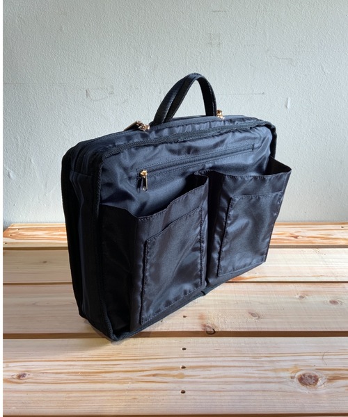 cache cache(カシュ カシュ)の「カシュカシュ cachecache / リバーシブルバッグインバッグL(クラッチバッグ・レディース・ブラック/オレンジ/アイボリー/ベージュ系その他/その他/ホワイト×ブラック・FREE)」の19枚目の写真