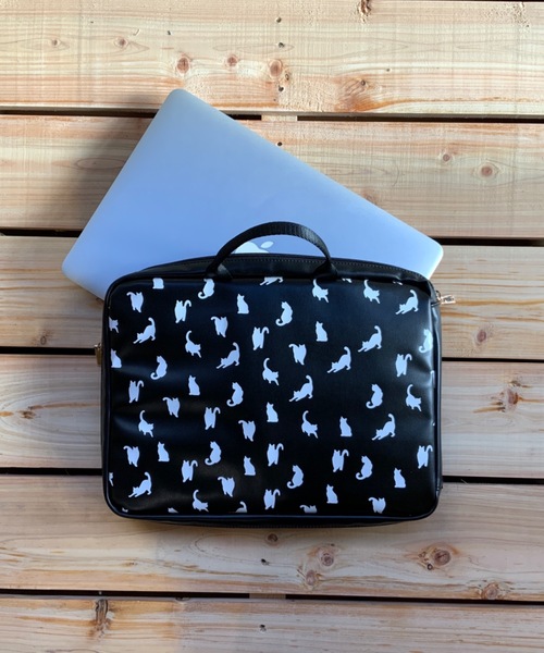 cache cache(カシュ カシュ)の「カシュカシュ cachecache / リバーシブルバッグインバッグL(クラッチバッグ・レディース・ブラック/オレンジ/アイボリー/ベージュ系その他/その他/ホワイト×ブラック・FREE)」の21枚目の写真