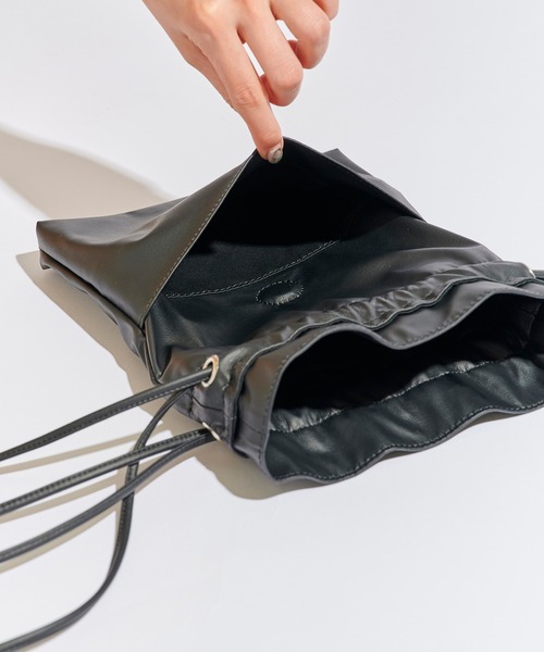 beautiful people（ビューティフルピープル）の「2WAYバッグ（ショルダーバッグ・レディース・ブラック・FREE）」の5枚目の写真