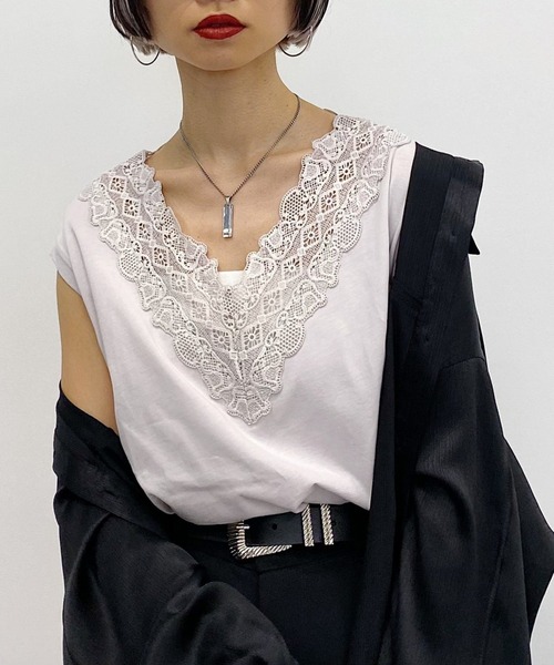 PAGEBOY（ページボーイ）の「レーススカラッププルオーバー（Tシャツ/カットソー・レディース・オフホワイト/グレイッシュベージュ/ブラック・FREE）」の9枚目の写真