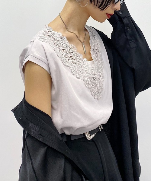 PAGEBOY（ページボーイ）の「レーススカラッププルオーバー（Tシャツ/カットソー・レディース・オフホワイト/グレイッシュベージュ/ブラック・FREE）」の10枚目の写真