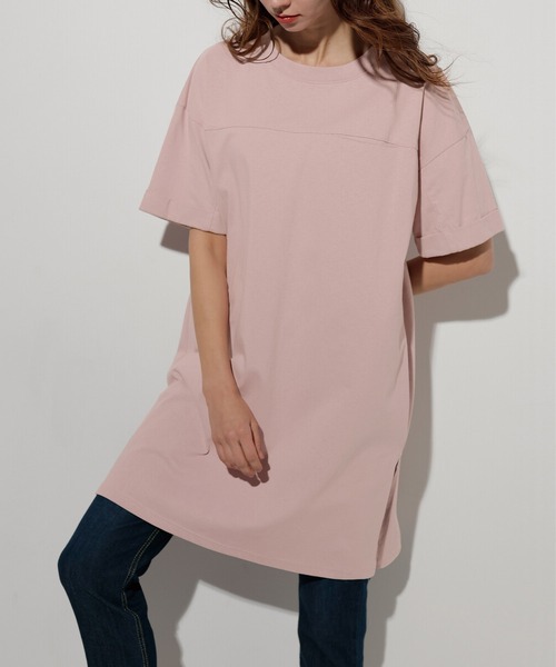 RANAN(ラナン)の「綿100% バックボタンチュニック ビッグシルエット(Tシャツ/カットソー・レディース・サンドグレー/チャコール/オフホワイト/ピンクベージュ/ホワイト系その他/グレイッシュブルー・M/LL/L/3L)」の6枚目の写真