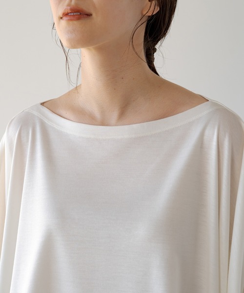 LOUNGEDRESS（ラウンジドレス）の「ポンチョカットソー（Tシャツ/カットソー・レディース・ブラック/オフホワイト・FREE）」の15枚目の写真