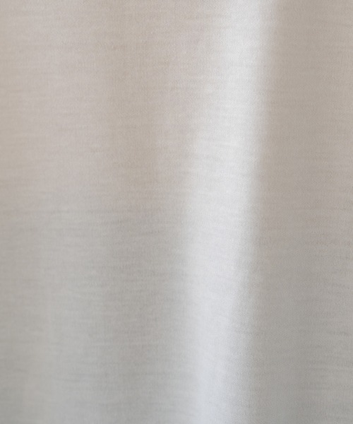 LOUNGEDRESS（ラウンジドレス）の「ポンチョカットソー（Tシャツ/カットソー・レディース・ブラック/オフホワイト・FREE）」の4枚目の写真