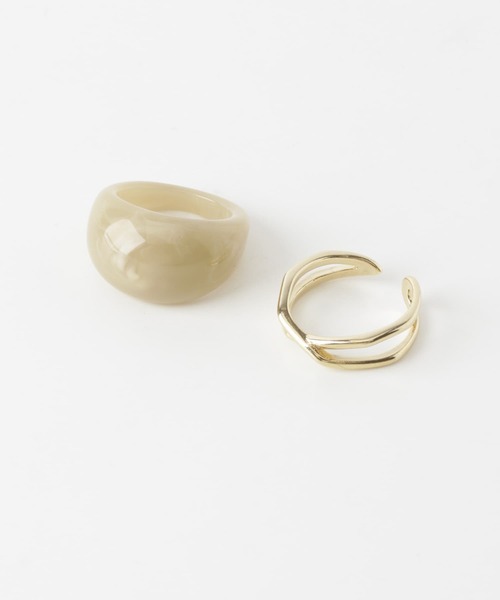 SMELLY（スメリー）の「2セットリング（リング・レディース・ゴールド系その他・-）」の2枚目の写真