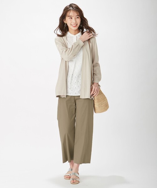 J.PRESS(ジェイプレス)の「【洗える】コットン エンブロイダリーフラワー ブラウス(シャツ/ブラウス・レディース・ホワイト系5・T13/T15)」の2枚目の写真
