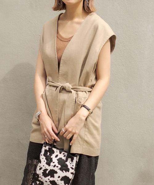 CAPRICIEUX LE'MAGE（カプリシューレマージュ）の「バックドロストベスト（ベスト・レディース・ブラック/ベージュ・FREE）」の9枚目の写真