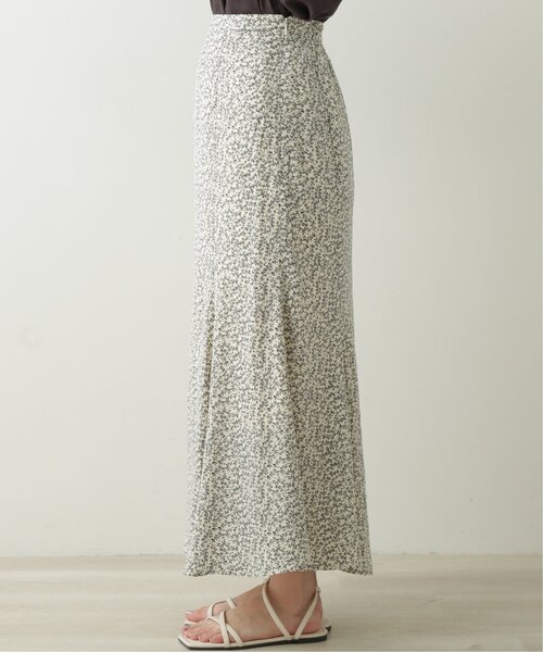 RAY CASSIN(レイカズン)の「アルティリーフナロースカート(スカート・レディース・ブラック/オフホワイト/イエロー・FREE)」の19枚目の写真