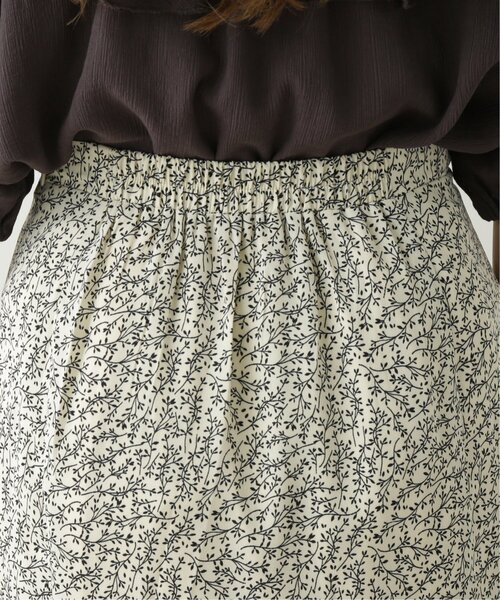 RAY CASSIN(レイカズン)の「アルティリーフナロースカート(スカート・レディース・ブラック/オフホワイト/イエロー・FREE)」の21枚目の写真