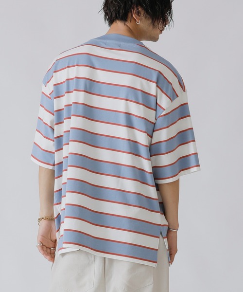 Beno(ビーノ)の「レトロボーダー ワイドモックネック ルーズシルエット Tシャツ(Tシャツ/カットソー・メンズ・ネイビー/オレンジ/ブラウン/グリーン/サックスブルー/オフホワイト・M/L)」の12枚目の写真