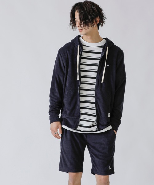 Beno(ビーノ)の「レトロボーダー ワイドモックネック ルーズシルエット Tシャツ(Tシャツ/カットソー・メンズ・ネイビー/オレンジ/ブラウン/グリーン/サックスブルー/オフホワイト・M/L)」の18枚目の写真