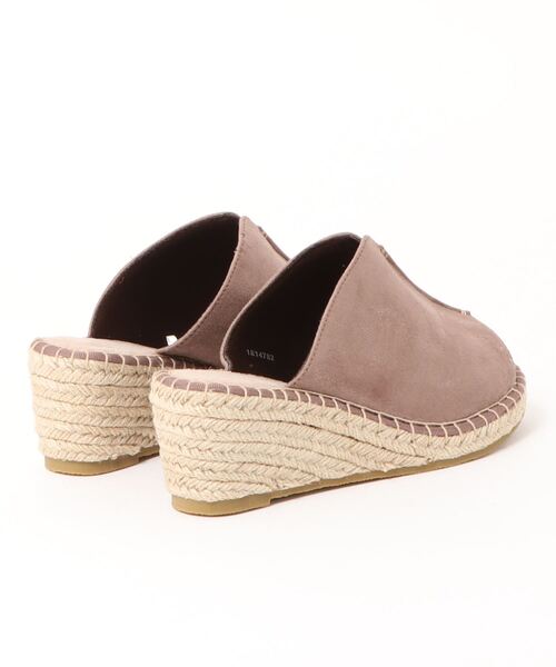 Samansa Mos2 blue（サマンサモスモスブルー）の「センターシームウェッジサンダル（サンダル・レディース・モカ/ベージュ/グレー・LARGE/MEDIUM）」の4枚目の写真