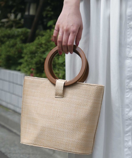 CORNERS(コーナーズ)の「ウッドハンドルカゴショルダーバッグ(かごバッグ・レディース・ベージュ/アイボリー・FREE)」の6枚目の写真