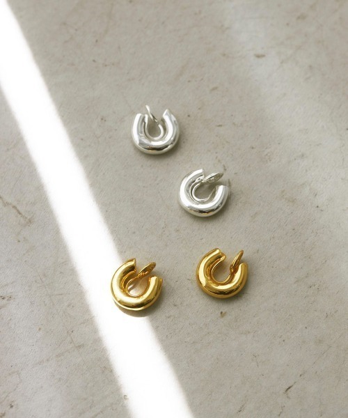 TODAYFUL（トゥデイフル）の「TODAYFUL(トゥデイフル) "Mini Hoop Earring"ミニフープイヤリング/12990913（イヤリング・レディース・シルバー/ゴールド・ONE SIZE）」の8枚目の写真