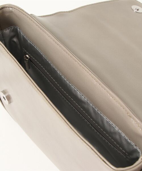 EDT（イーディーティー）の「EDT　PU frap2wayshoulder（ショルダーバッグ・レディース・ブラック/ベージュ/グレー・FREE）」の8枚目の写真