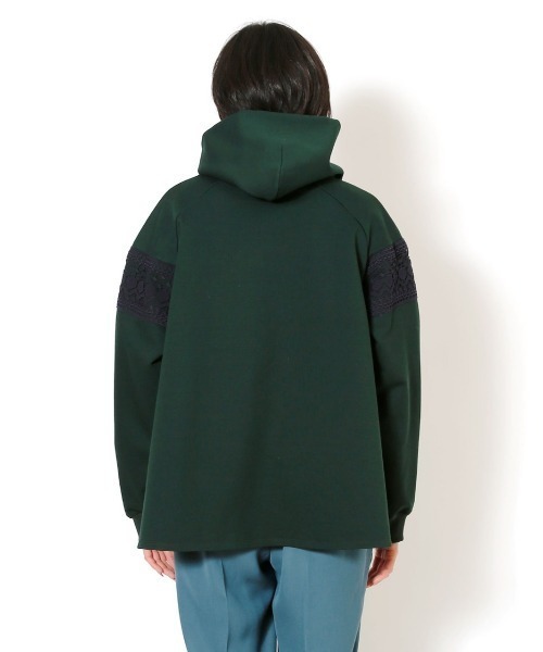 EZUMi(エズミ)の「EZUMi(エズミ)レースコンビサイドプリーツパーカー / YEAW21CS01(パーカー・レディース・グリーン・FREE)」の4枚目の写真