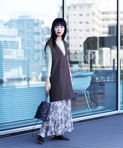 Ray BEAMS(レイビームス)の「Ray BEAMS / デザインチェーン ロング ネックレス(ネックレス・レディース・ゴールド・ONE SIZE)」の3枚目の写真