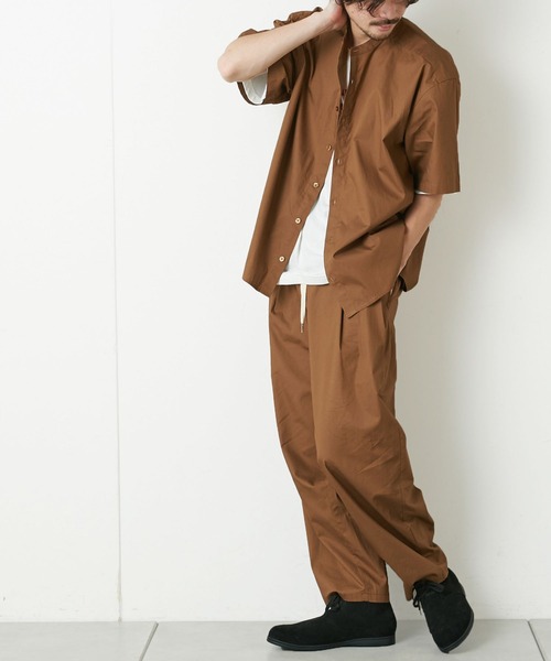 CIAOPANIC TYPY（チャオパニックティピー）の「【ZOZOTOWN限定】【セットアップ】タイプライターバンドカラーシャツ+タックパンツ（セットアップ・メンズ・ブラック/ブラウン/ベージュ系その他・M/L）」の2枚目の写真