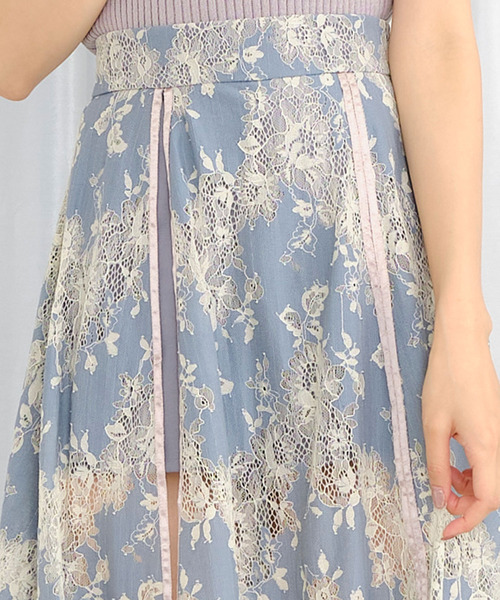 TITTY&CO.（ティティーアンドコー）の「レースロングスリットスカート（スカート・レディース・オフホワイト/ライトブルー・SMALL/MEDIUM）」の13枚目の写真