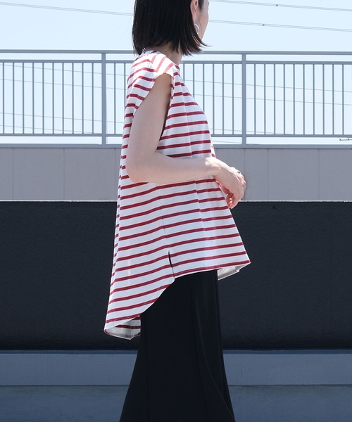 ANDJ(アンドジェイ)の「バックロゴタグボーダーTシャツ(Tシャツ/カットソー・レディース・ブラック/レッド/ブルー・M)」の3枚目の写真