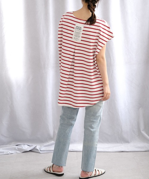 ANDJ(アンドジェイ)の「バックロゴタグボーダーTシャツ(Tシャツ/カットソー・レディース・ブラック/レッド/ブルー・M)」の4枚目の写真