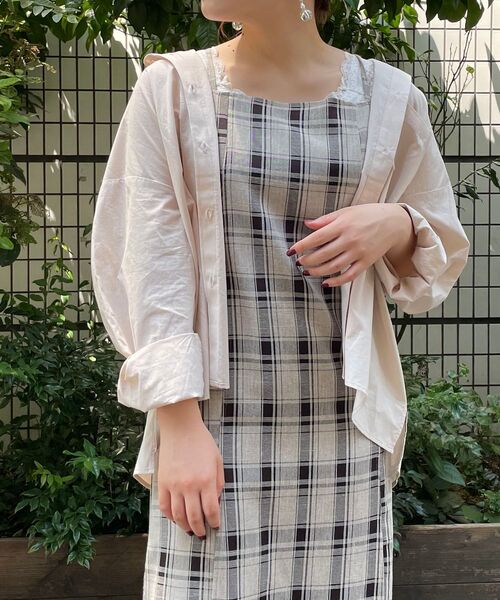 MAJESTIC LEGON（マジェスティックレゴン）の「着回しオーバーシャツ（シャツ/ブラウス・レディース・アイボリー/グレー系その他/ベージュ系その他2・MEDIUM/SMALL）」の22枚目の写真