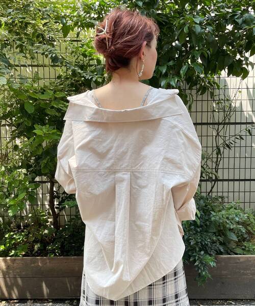 MAJESTIC LEGON（マジェスティックレゴン）の「着回しオーバーシャツ（シャツ/ブラウス・レディース・アイボリー/グレー系その他/ベージュ系その他2・MEDIUM/SMALL）」の7枚目の写真