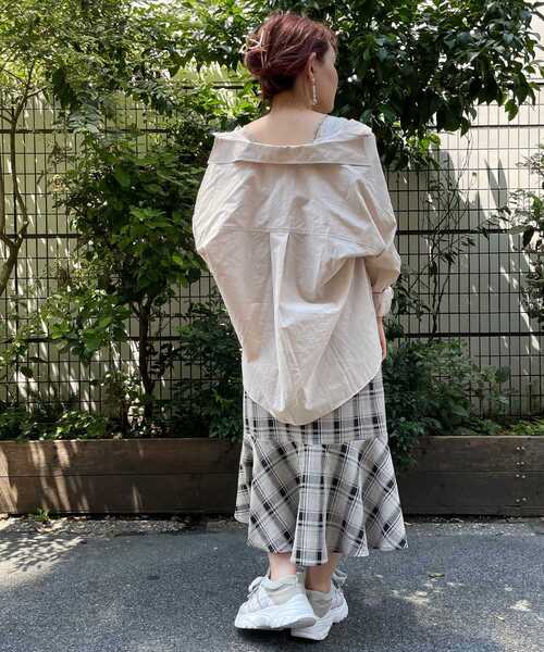 MAJESTIC LEGON（マジェスティックレゴン）の「着回しオーバーシャツ（シャツ/ブラウス・レディース・アイボリー/グレー系その他/ベージュ系その他2・MEDIUM/SMALL）」の13枚目の写真