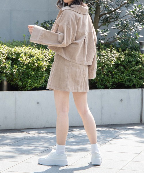 WEGO（ウィゴー）の「WEGO/コーデュロイショートジャケット（ブルゾン・レディース・ベージュ/サックスブルー/アイボリー・FREE）」の15枚目の写真