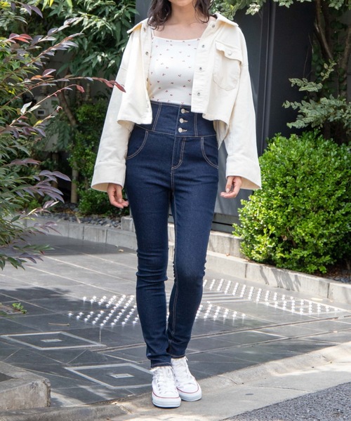 WEGO（ウィゴー）の「WEGO/コーデュロイショートジャケット（ブルゾン・レディース・ベージュ/サックスブルー/アイボリー・FREE）」の7枚目の写真