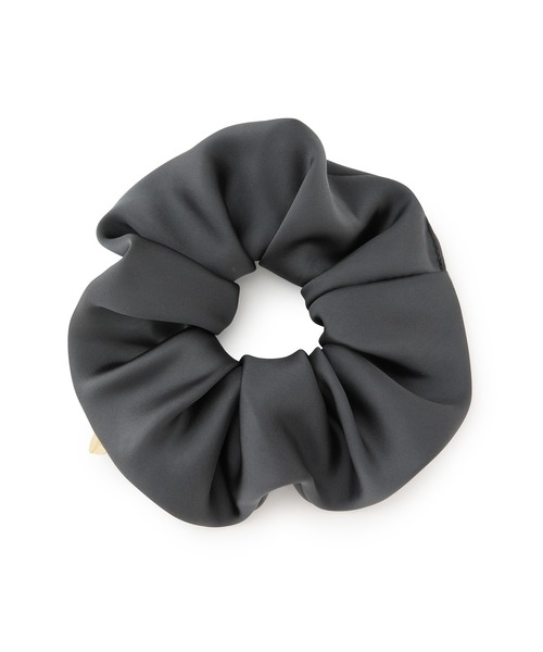 SALON adam et rope'(サロン アダム エ ロペ)の「サテンシュシュ(シュシュ・レディース・チャコールグレー/ブラウン/オフホワイト・FREE)」の8枚目の写真