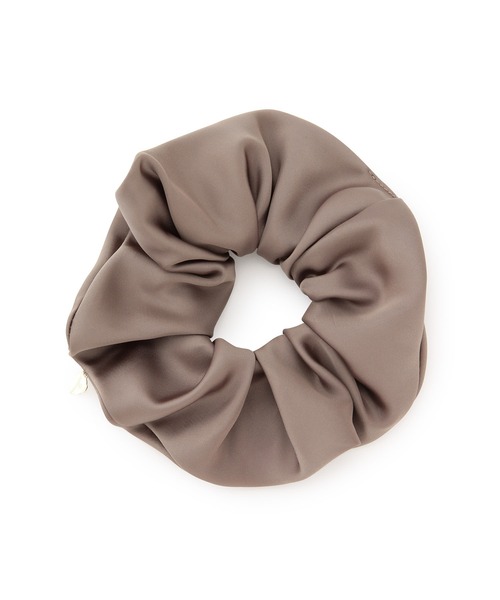 SALON adam et rope'(サロン アダム エ ロペ)の「サテンシュシュ(シュシュ・レディース・チャコールグレー/ブラウン/オフホワイト・FREE)」の7枚目の写真