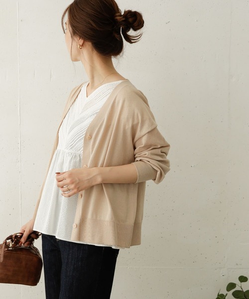 URBAN RESEARCH DOORS（アーバンリサーチドアーズ）の「Vネックワイドショートカーディガン（カーディガン/ボレロ・レディース・ブラック/キャメル/ライトベージュ・ONE）」の3枚目の写真