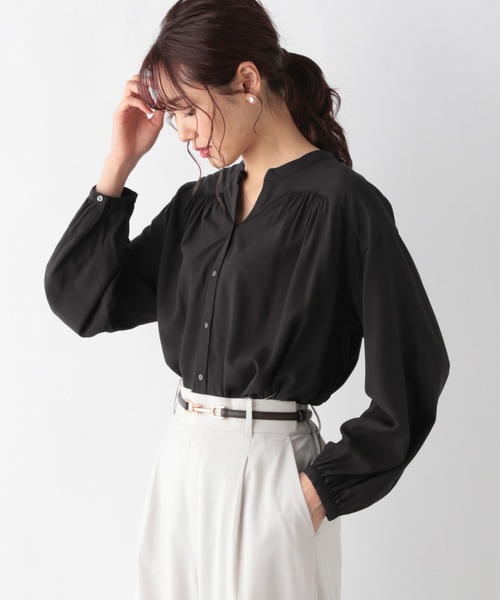 GLOBAL WORK（グローバルワーク）の「サラサラリラックスブラウス長袖/957863（シャツ/ブラウス・レディース・ブラック/ホワイト系その他2/グリーン系その他4/ブルー系その他4/パープル系その他4・SMALL/MEDIUM/LARGE）」の3枚目の写真