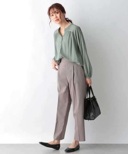 GLOBAL WORK（グローバルワーク）の「サラサラリラックスブラウス長袖/957863（シャツ/ブラウス・レディース・ブラック/ホワイト系その他2/グリーン系その他4/ブルー系その他4/パープル系その他4・SMALL/MEDIUM/LARGE）」の16枚目の写真