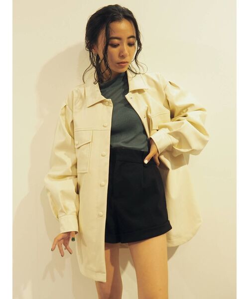 EVRIS（エヴリス）の「ロールアップタックショートパンツ（その他パンツ・レディース・ブラック/ブラウン・SMALL/MEDIUM）」の15枚目の写真