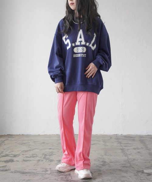 SPINNS（スピンズ）の「【ゆったりシルエット】DISCUS 裏起毛カレッジスウェット（スウェット・レディース・ブラック/ネイビー/グレー/オフホワイト/グリーン/オレンジ・M/L）」の15枚目の写真