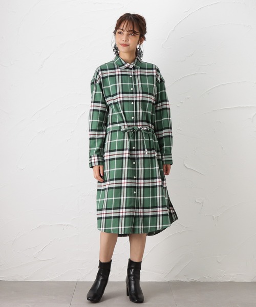 NAVY(ネイビー)の「オーガニックコットン フランネル 2way シャツワンピース(ワンピース・レディース・グリーン/ホワイト/グレー/レッド・フリー)」の4枚目の写真