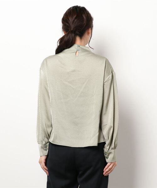 Te chichi（テチチ）の「柄アソートリボンボウタイブラウス（シャツ/ブラウス・レディース・オフホワイト/グリーン/グレー/ネイビー・ﾌﾘ-）」の6枚目の写真