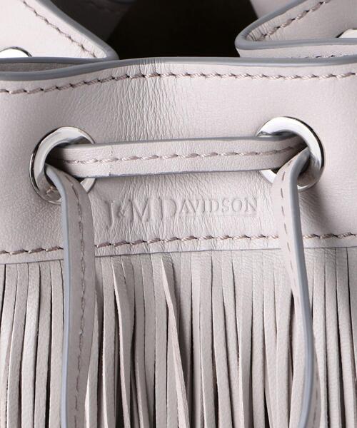 J&M Davidson（ジェイアンドエムデヴィッドソン）の「＜J&M DAVIDSON（ジェイアンドエム デヴィッドソン）＞THE FRINGE バッグ ■■■（ショルダーバッグ・レディース・ライトグレー・FREE）」の12枚目の写真