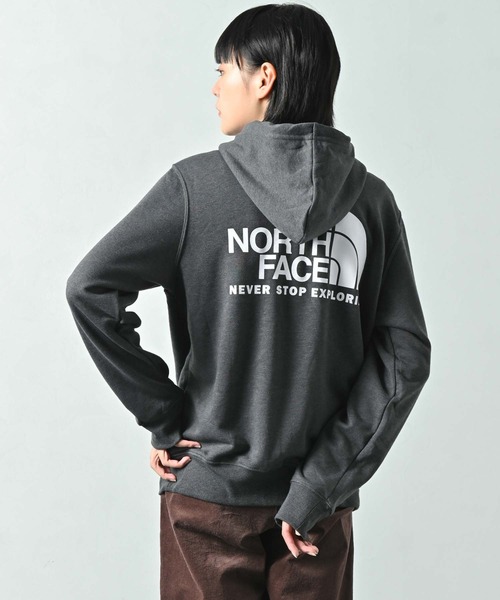 THE NORTH FACE（ザノースフェイス）の「THE NORTH FACE(ザ・ノース・フェイス) M THROWBACK PO スウェットパーカー（パーカー・レディース・ブラック/グレー/ピンク/ネイビー/チャコール/グリーン/オレンジ・S/M）」の4枚目の写真
