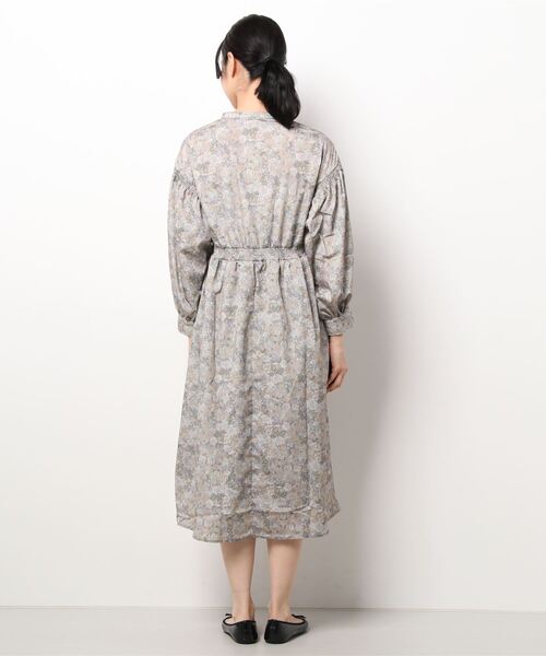 ehka sopo（エヘカソポ）の「水彩花柄ワンピース（ワンピース・レディース・モカ/ミント・ﾌﾘ-）」の4枚目の写真