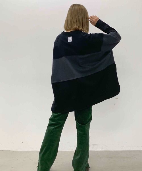 MILKFED.（ミルクフェド）の「BICOLOR WIDE TOP（スウェット・レディース・ブラック/ベージュ/アッシュ・ONE SIZE）」の11枚目の写真