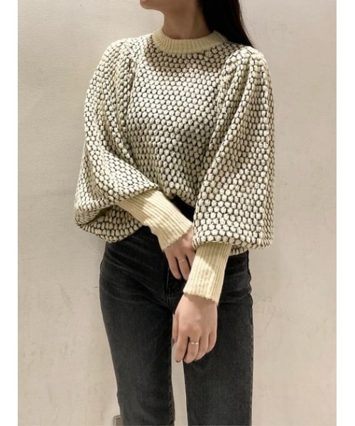 MOUSSY（マウジー）の「PUFF SLEEVE BOTTLE NECK ニット（ニット/セーター・レディース・オフホワイト/ダークブラウン/ブラック・FREE）」の16枚目の写真