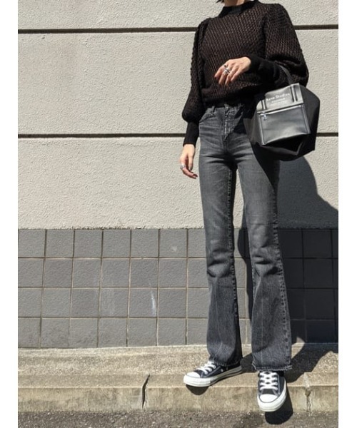 MOUSSY（マウジー）の「PUFF SLEEVE BOTTLE NECK ニット（ニット/セーター・レディース・オフホワイト/ダークブラウン/ブラック・FREE）」の17枚目の写真