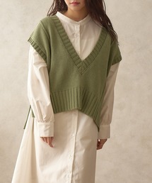 ワイドVネックニットベスト