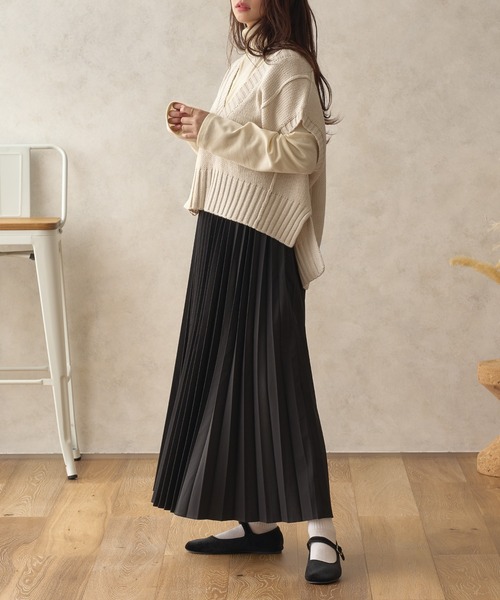 fupel（フぺル）の「ワイドVネックニットベスト（ベスト・レディース・アイボリー/グリーン系その他/テラコッタ・SMALL/MEDIUM）」の12枚目の写真