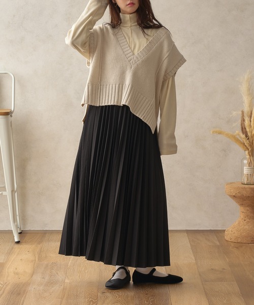 fupel（フぺル）の「ワイドVネックニットベスト（ベスト・レディース・アイボリー/グリーン系その他/テラコッタ・SMALL/MEDIUM）」の14枚目の写真