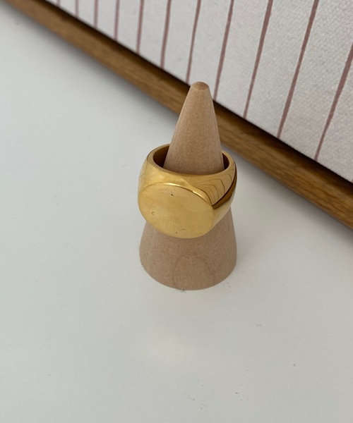 muku（ムク）の「金属アレルギー対応 フラットヘッドリング / サージカルステンレス（リング・レディース・シルバー/ゴールド・6/7）」の6枚目の写真